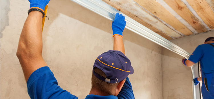 commercial overhead garage door repair in Oviedo